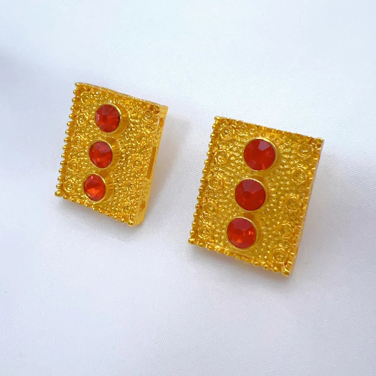 Gold-plated Eritrean Earring jewelry with red crystals – traditional jewelry