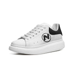 Unisex rutschfeste Sneaker aus Kunstleder – Schnürkomfort