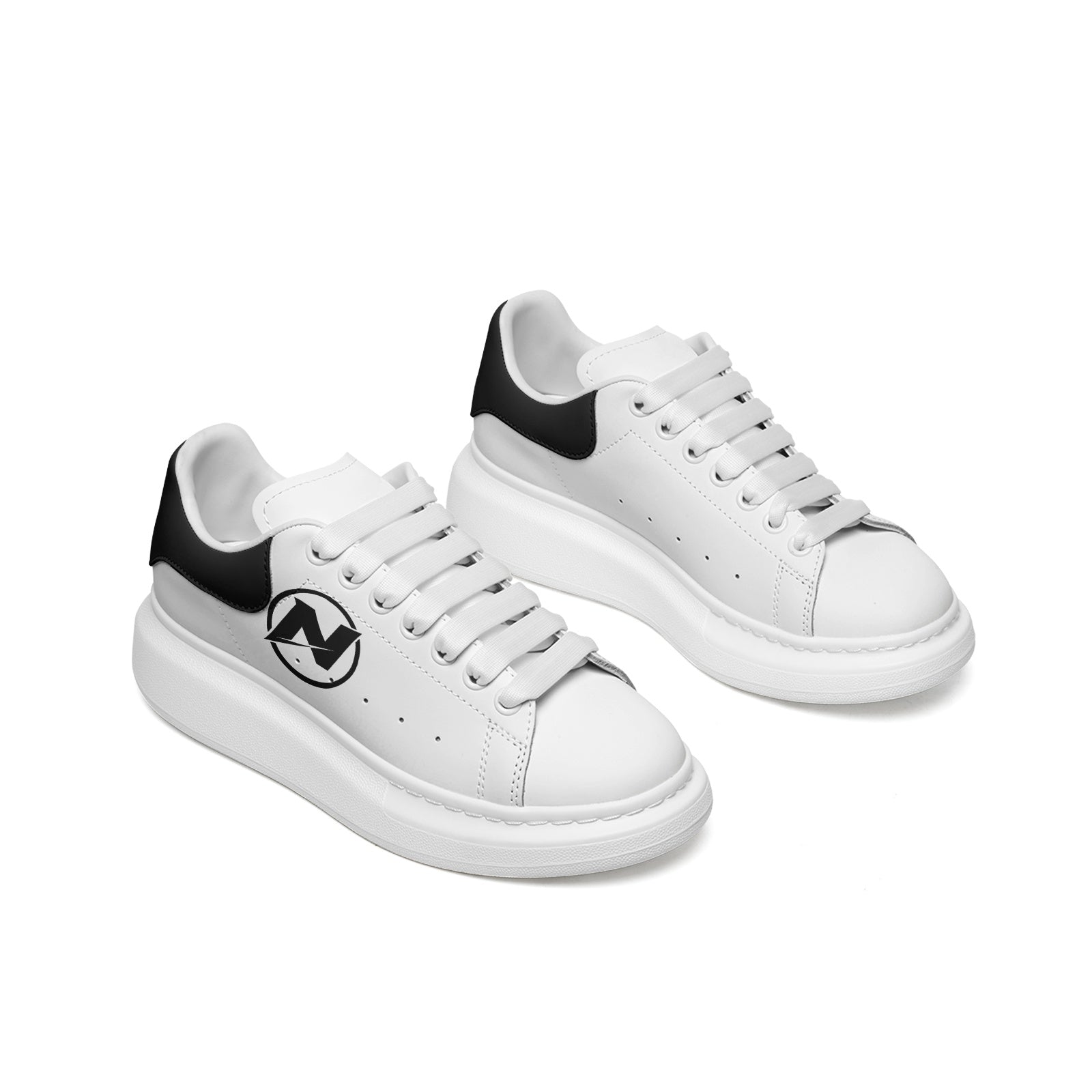 Unisex rutschfeste Sneaker aus Kunstleder – Schnürkomfort