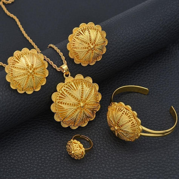 ናትና ሽልማት  Chain+Earring+Ring+Necklace  Set